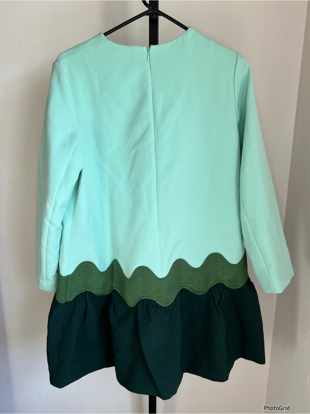 Tuckernuck Mint and Dark Green Scalloped Hem Dress - Picture 4 of 4